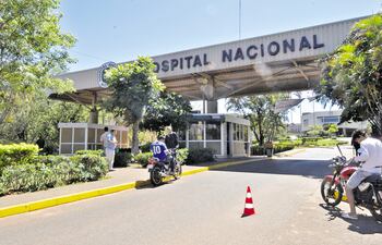 Pacientes con cáncer quieren volver al Hospital Nacional de Itauguá para seguir su tratamiento.