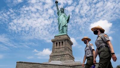 El secretario de Salud de EEUU asegura que el país no ha superado la pandemia