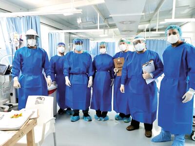 Médicos & padres, los nuevos héroes del siglo XXI