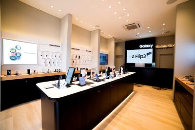 Un espacio con todo lo que ofrece Samsung Paraguay está habilitado en Plaza Madero, de Luque.
