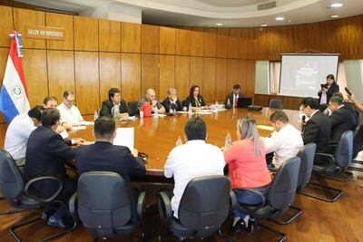 Ediles de San Pedro de Ycuamandyyú asistieron hoy a la convocatoria de la Comisión especial de Intervención.