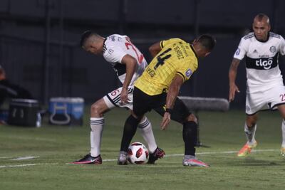 Guaraní y Olimpia chocan esta noche.