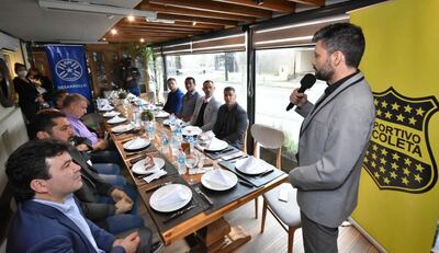 Luis Antonio Vidal, presidente de Recoleta, durante el seminario de fútbol base de la ENEF.