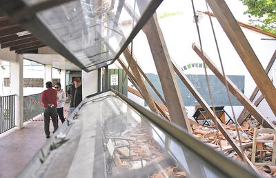 Así quedó el Colegio Nacional de Lambaré, tras el derrumbe.