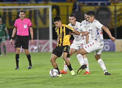 Nacional recibe a Guaraní en el Defensores del Chaco.