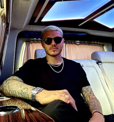 Mauro Icardi en su Rolls Royce Boat Tail.