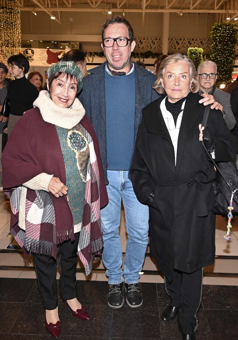 Margarita Irun, Marcelo Martinessi y Ana Brun.