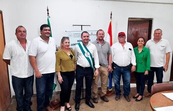 Ricardo Duarte Filho (HC), con la banda departamental, nuevo gobernador de Alto Paraguay.