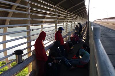 Unos 10 paraguayos por día ingresan al país por Ciudad del Este.