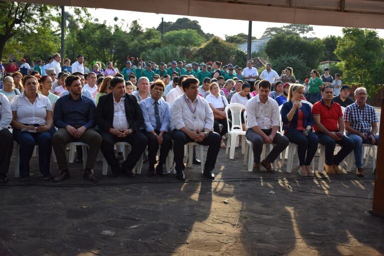 Comuna fernandina multará a quienes no eliminen criaderos