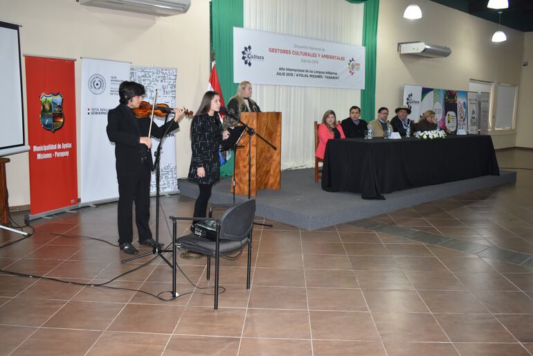 Encuentro de gestores culturales y ambientales en Ayolas.