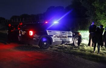 Al menos 46 cadáveres de inmigrantes fueron hallados en un camión en Texas.