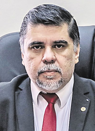 El doctor Julio Borba ocupó varios cargos gerenciales y también se desempeñó como viceministro de Salud.