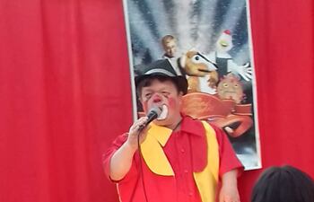 Nelson sigue animando cumpleaños, tras la partida de Tito.