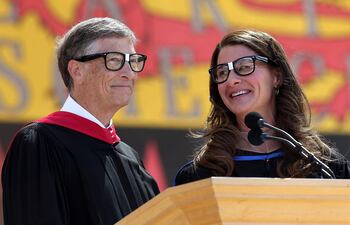 Bill Gates y Melinda, en una foto de archivo. Se divorciaron este año luego de 27 años de matrimonio y ahora preparan la boda de su hija Jennifer.
