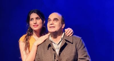 Javier Yubi dando vida al Mendigo, en la obra Interrogante.