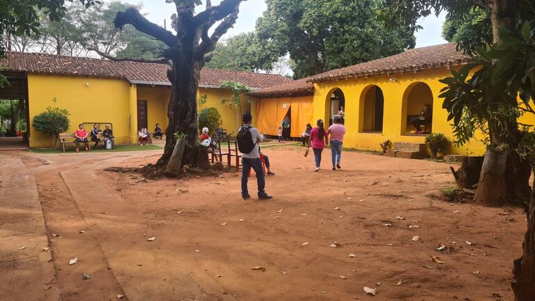 Actualmente la comunidad de Valenzuela recibe las atenciones médicas en la casa parroquial de San José.