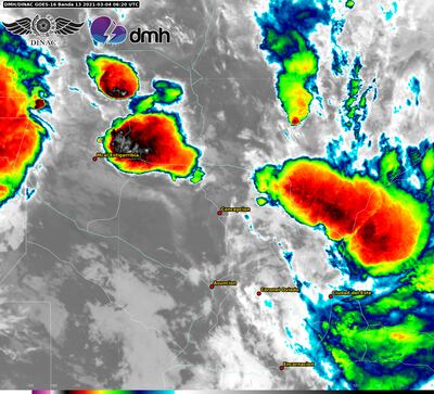 Núcleos de tormentas sobre la zona del Chaco paraguayo.