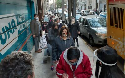 Dos buses con 120 paraguayos partieron de Buenos Aires el sábado último con destino a Paraguay.