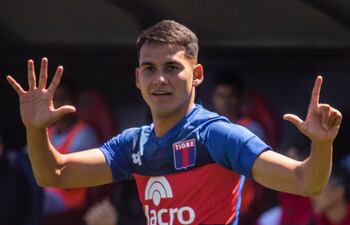 Blas Armoa, goleador de Tigre.