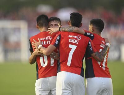 Festejo de los jugadores de Cerro Porteño tras uno de los goles de Robert Morales