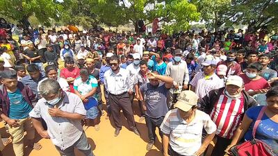 Los nativos exigen mayor asistencia estatal.