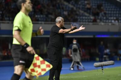 Francisco Arce, entrenador de Cerro Porteño, en el triunfo 3-0 sobre Sol de América por la jornada 15 del torneo Clausura 2021.
