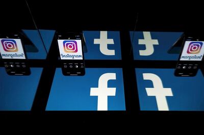 Continúan las controversias sobre la decisión unilateral de las tecnológicas de vetar cuentas en sus redes.