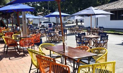 Todas estas mesas fueron puestas ayer por Territorio Chopp, que además llamó a empleados suspendidos y contrató gente.