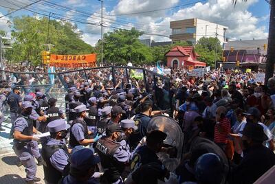 Por séptimo día, pobladores de la ciudad de Formosa salen a las calles exigiendo el fin del confinamiento estricto. (archivo)
