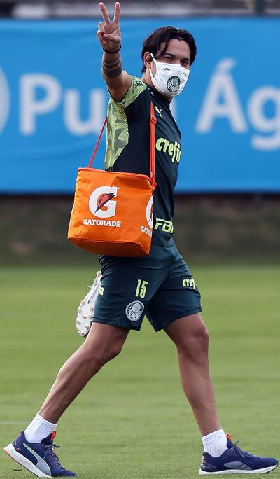 Gustavo Raúl Gómez 
(27 años) no jugará hoy porque aún no arregló su contrato con el Palmeiras y además está  afectado por el coronavirus.