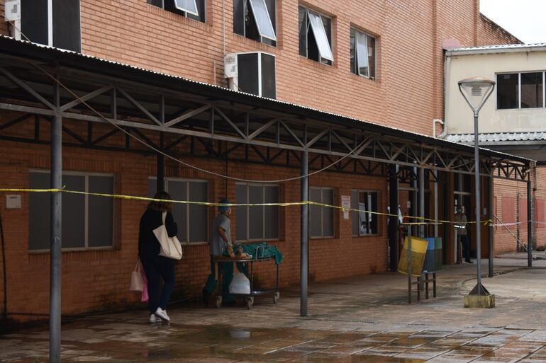 El MOPC construirá pabellones modulares para ampliar al área de atención a los pacientes covid en Clínicas.