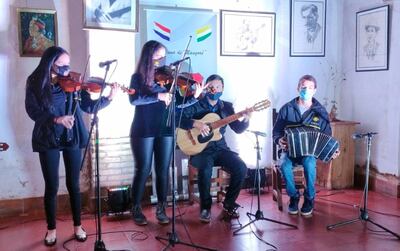 Jóvenes músicos participaron del tributo a Agustín Barrios.