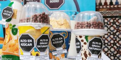 Imágenes ilustrativos de productos con etiquetado frontal.