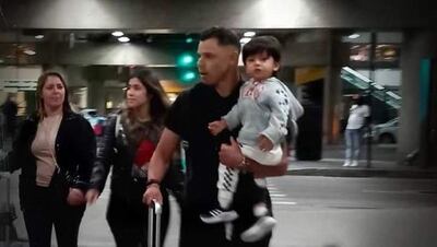 Ángel Romero llegando a Brasil para volver a jugar en el Corinthians.