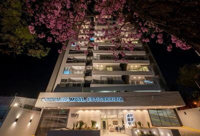 Fortaleza presentó su imponente edificio de departamentos.