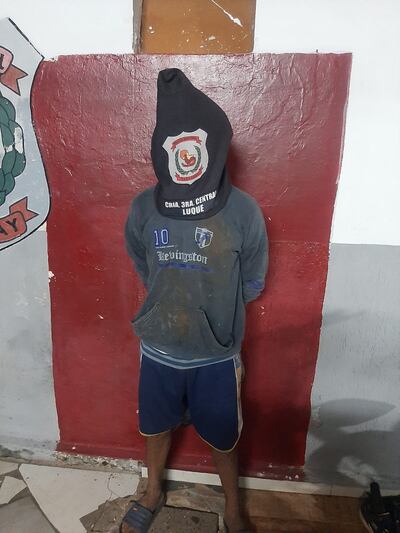 Policía aprehende a un hombre que estaba robando un compresor de aire en Luque