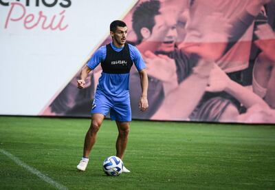 Claudio Ronaldo Núñez Aquino (27 años), durante el entrenamiento del plantel tricolor en Lima.