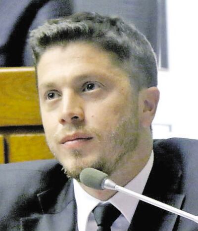 Carlos Rejala, diputado del Partido Hagamos. Cuestionó duramente al jefe de Gabinete Civil de la Presidencia.