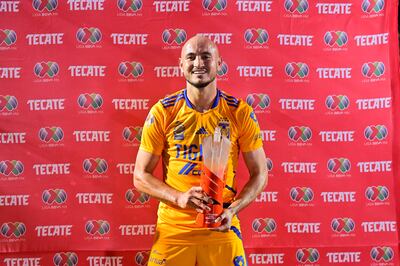Carlos González fue elegido el jugador del partido que Tigres le ganó 2-1 a León.