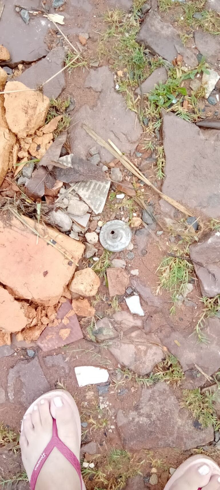 Vecinos del barrio San Jorge de Capiatá denuncian falta de desagües.