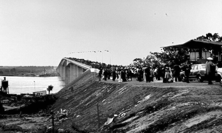 El Puente Remanso el día de su inauguración el 19 de agosto de 1978.