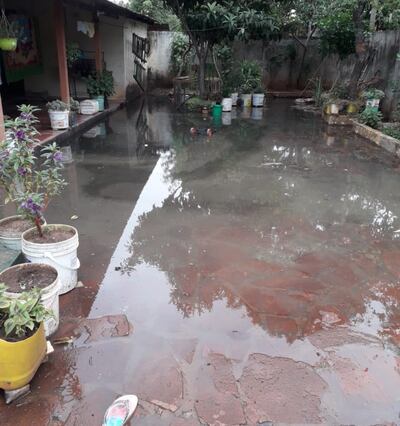 Aguas servidas  del alcantarillado sanitario en una vivienda.