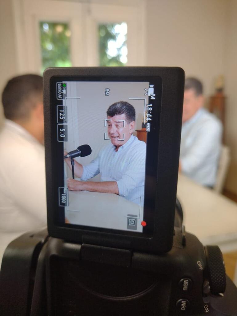 Efraín Alegre, candidato de la Concertación a la presidencia de la República, durante la entrevista.