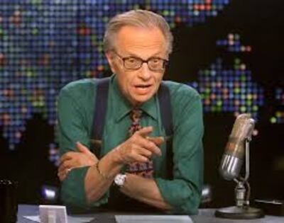 El presentador de televisión Larry King falleció hoy tras contraer el covid-19.
