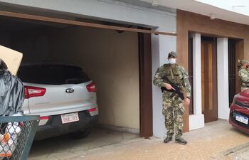 Allanamiento de la SENAD realizado en el marco del procedimiento simultáneo del operativo Atlántico. Se trata de una casa particular ubicada en Gaudioso Núñez Nro 1321 casi Teniente Fariña, en Asunción.