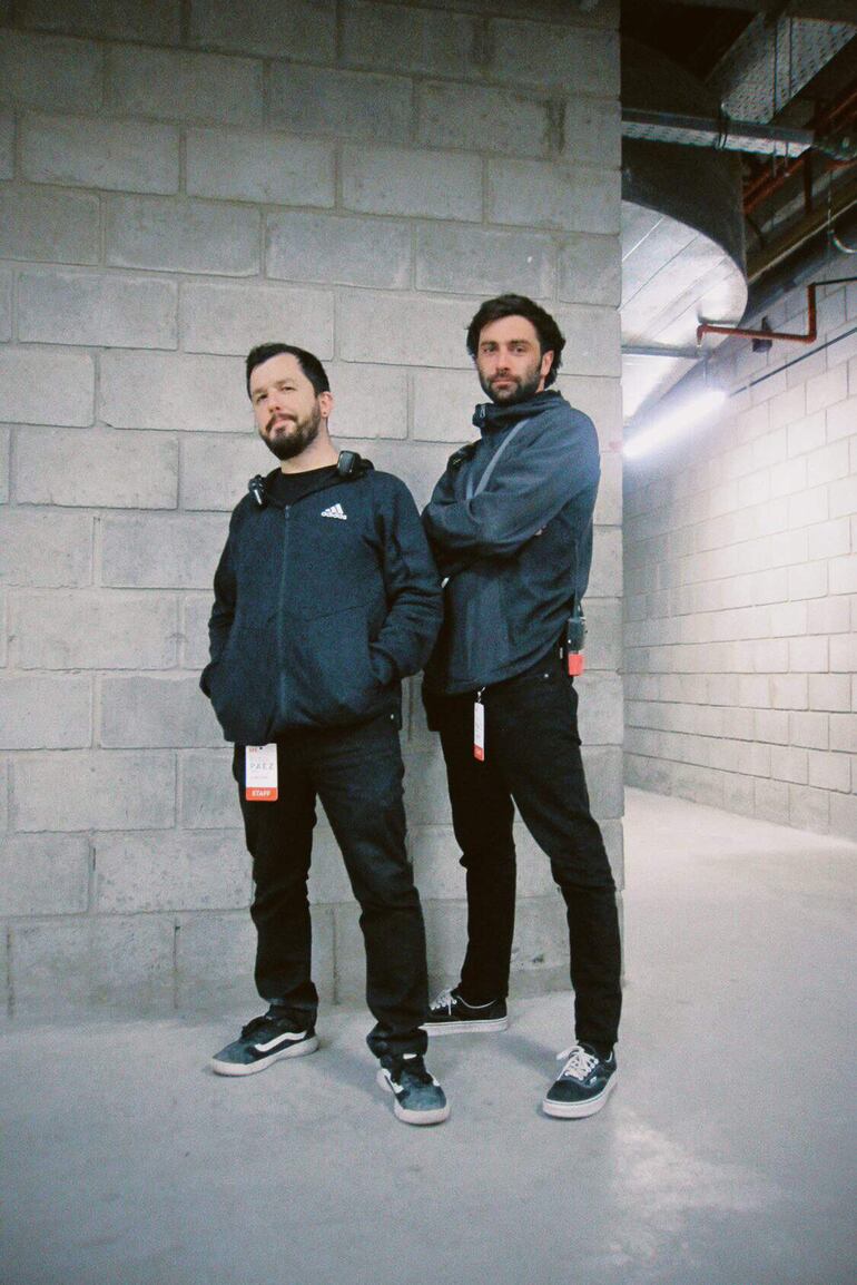 Guillermo Vargas y Santos Smith Estrada, tour manager de la gira de Fito Páez.