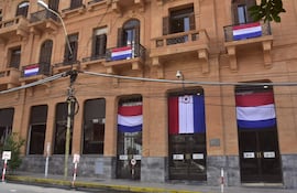 El Ministerio de Hacienda arranca hoy el pago de los beneficios correspondientes al mes de mayo.