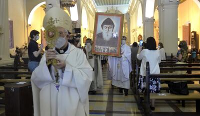 Monseñor Ignacio Gogorza presidió ayer la celebración de entronización de la imagen de San Chárbel, que tuvo lugar en la Catedral de la Santísima de Asunción.