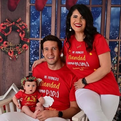 Tres veces olímpico con Paraguay, el veterano nadador Benjamín Hockin, junto a su esposa Giulietta, estrenó este año su faceta de padre, con la llegada de Sienna.